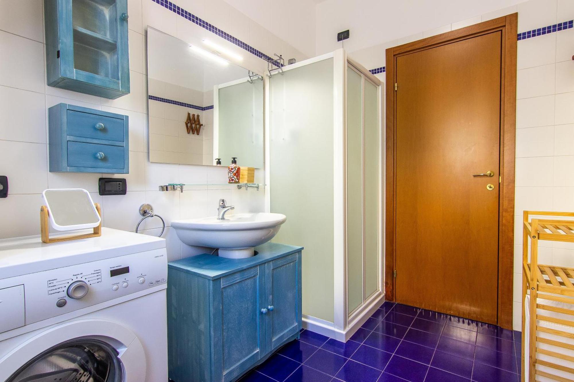 Casa Olivia Private Garden & Parking Apartment