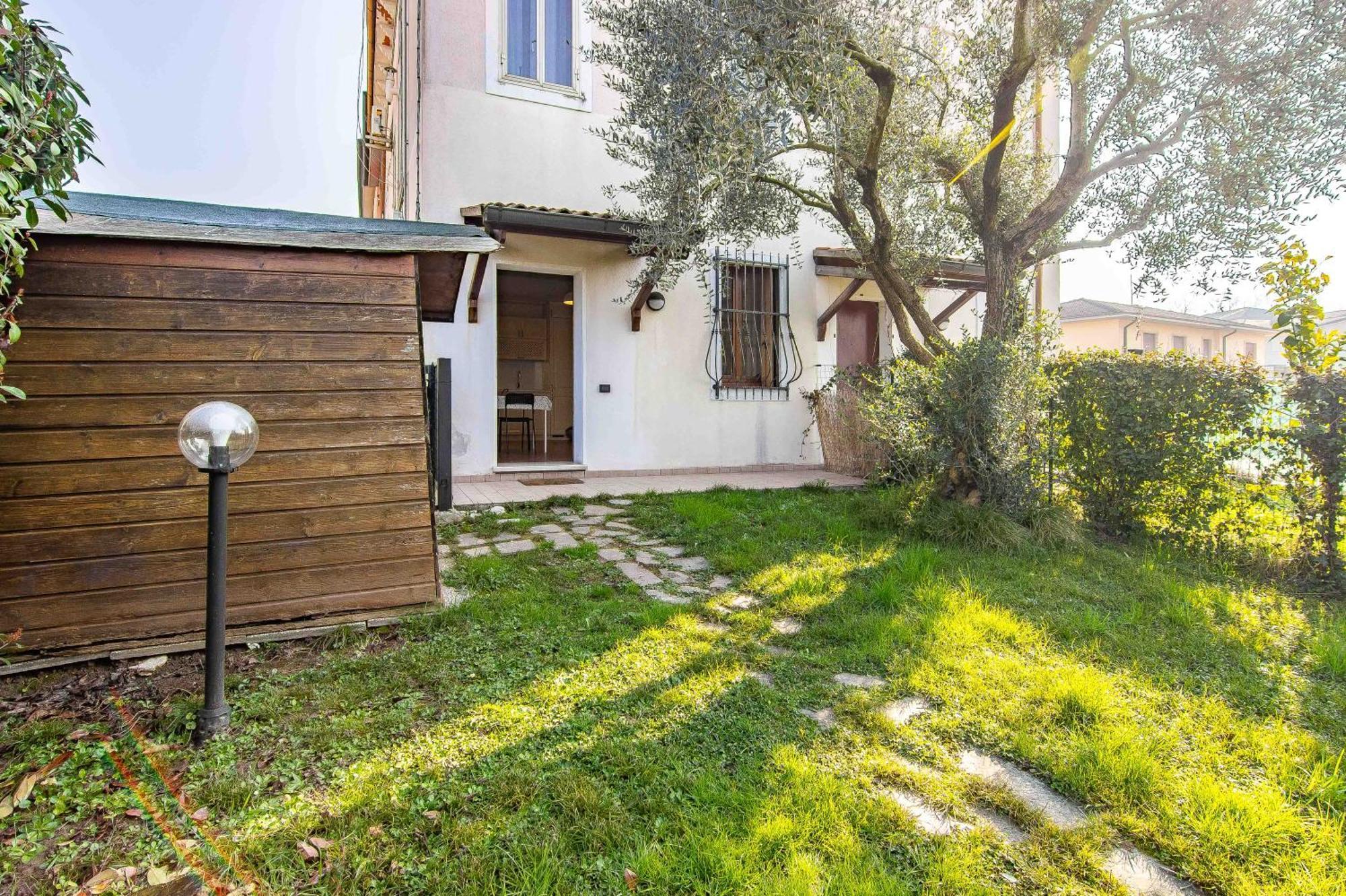 Apartment Casa Olivia Private Garden & Parking Vicenza