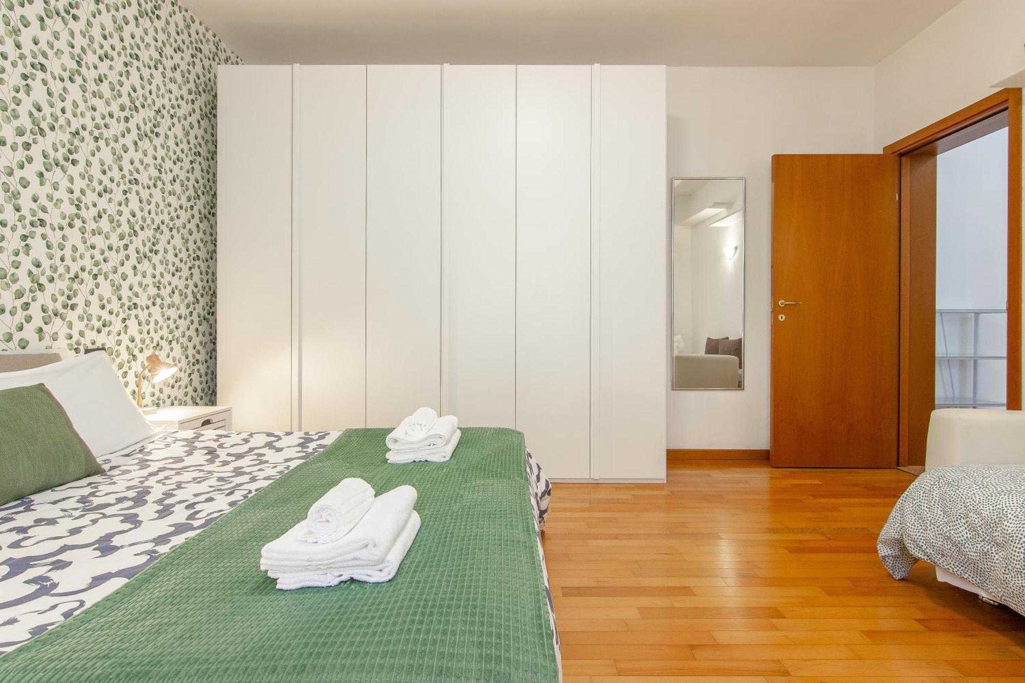Casa Olivia Private Garden & Parking Apartment *
